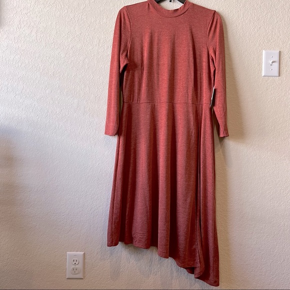 ELOQUII stretchy knit mock neck long sleeves  asymmetrical hem midi dress - Picture 4 of 11